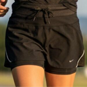 Nike Pacer Running Skort Black- 269875-010 Back Zip Pocket Nike+ Size Medium